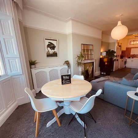 Stunning Seafront Apartment Brighton ภายนอก รูปภาพ