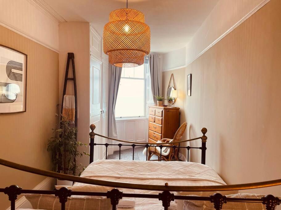 Stunning Seafront Apartment Brighton ภายนอก รูปภาพ