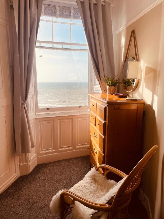 Stunning Seafront Apartment Brighton ภายนอก รูปภาพ